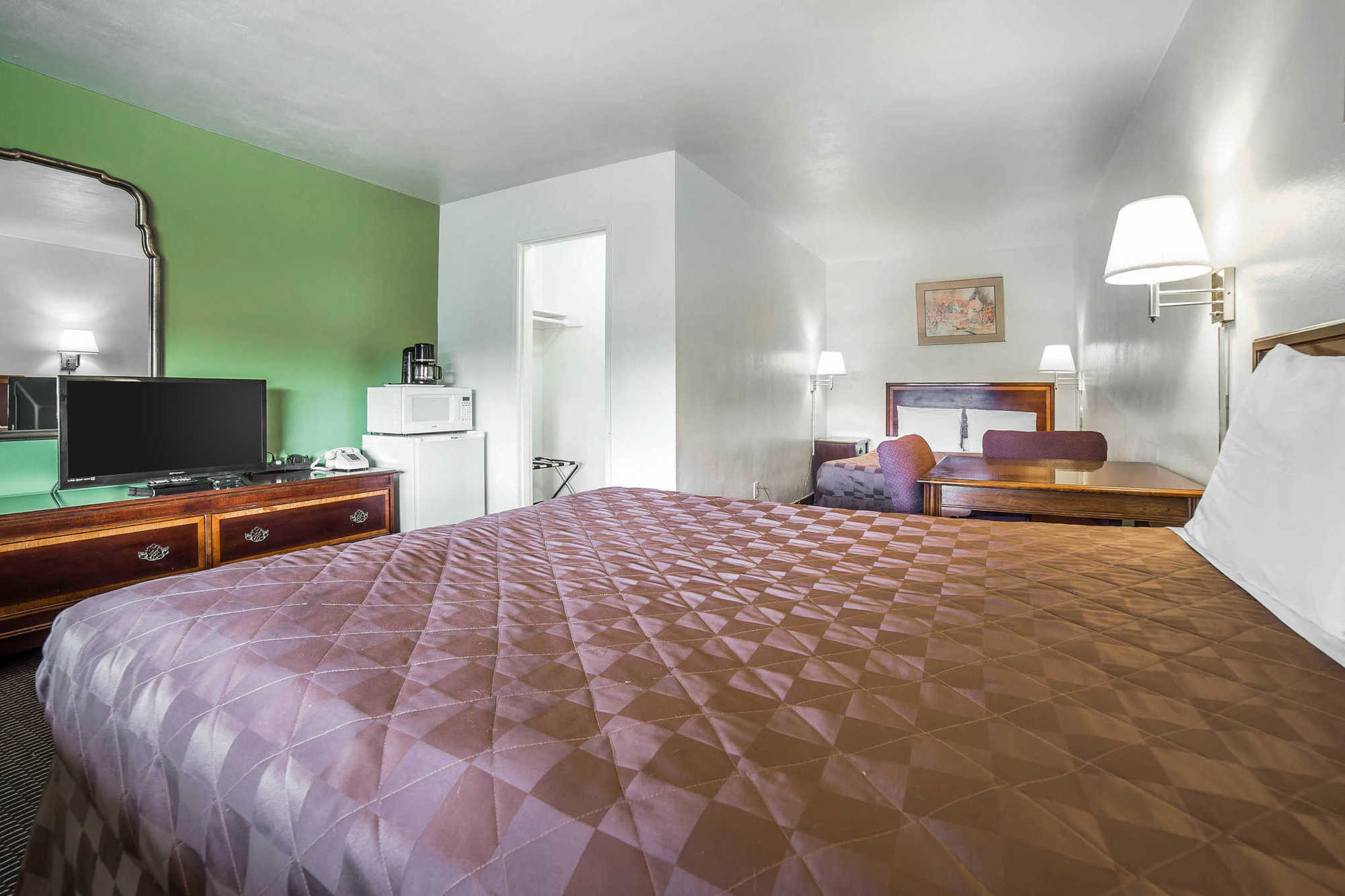 Rodeway Inn & Suites Pendleton Bilik gambar